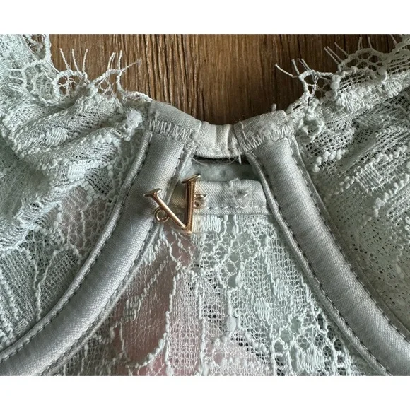 Victoria's Secret Lace Unlined Long Line Demi Bra in Pale Sky Gray 34D - Picture 6 of 8